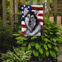 Alaskan Malamute USA Patriotic American Flag Flag Garden Size SC9497GF